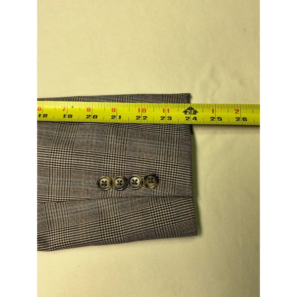 Jos A Bank Signature Collection Mens 40R W34 L30 Grey Plaid 100%‎ Wool 2Pc Suit